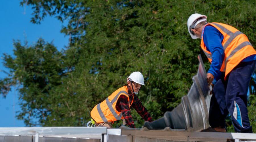 Professional gutter cleaning in Brantwood, WI